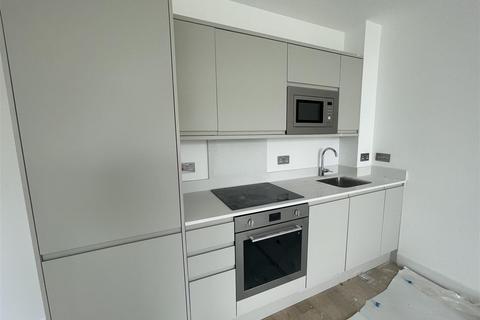 undefined, Farnborough Road, Hampshire GU14