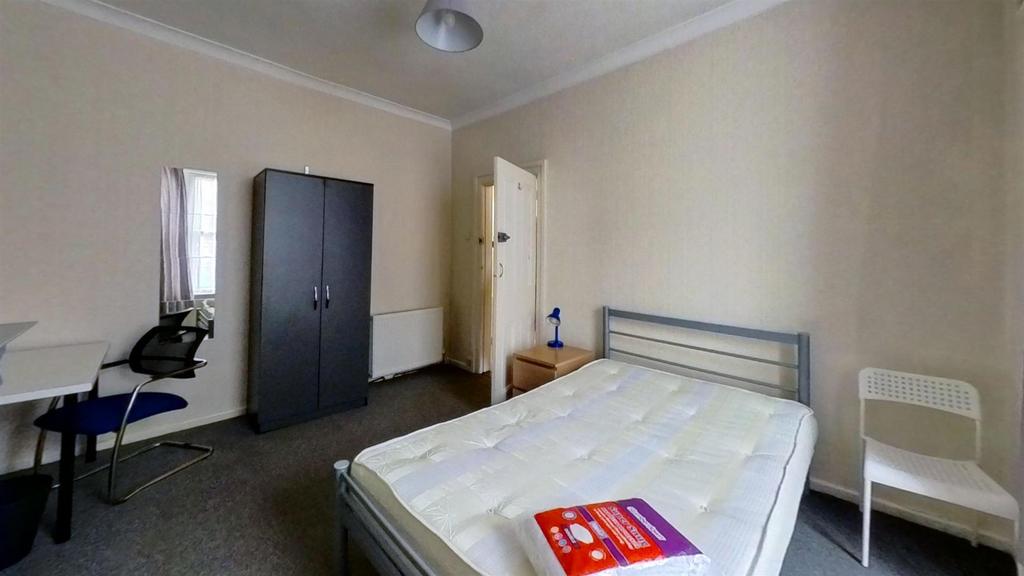 209-Francis-Avenue-Bedroom 4.jpg