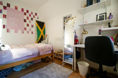 3 bedroom terraced house to rent, Dawlish Road, Birmingham B29