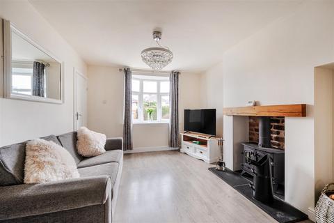 3 bedroom semi-detached house for sale, Woodward Road, Kidderminster