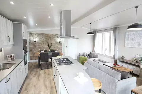 4 bedroom lodge for sale, Omar Boutique Delamere Lake Sailing and Holiday Park, Northwich CW8