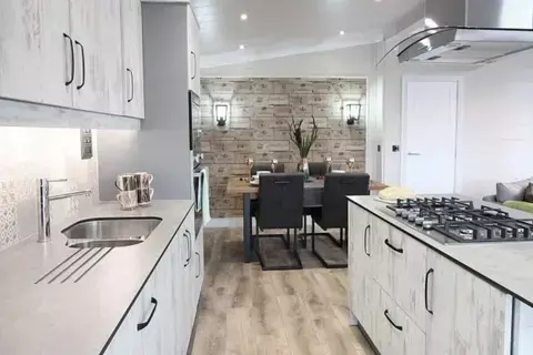 4 bedroom lodge for sale, Omar Boutique Delamere Lake Sailing and Holiday Park, Northwich CW8
