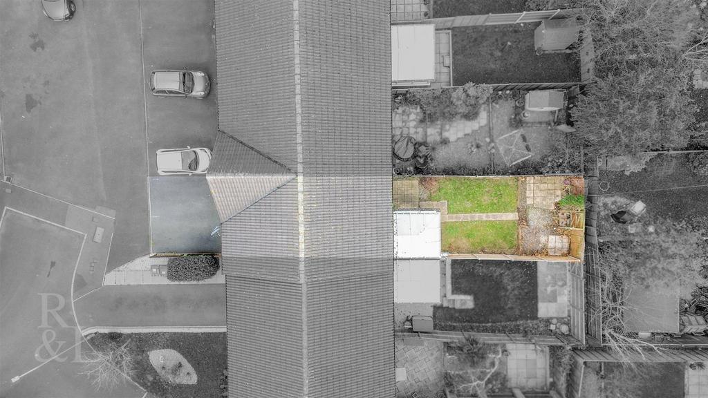 20 Balmoral Close (1).jpg