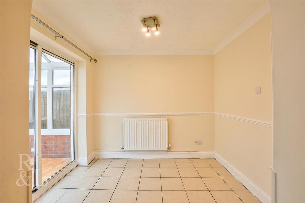 20 Balmoral Close (5).jpg