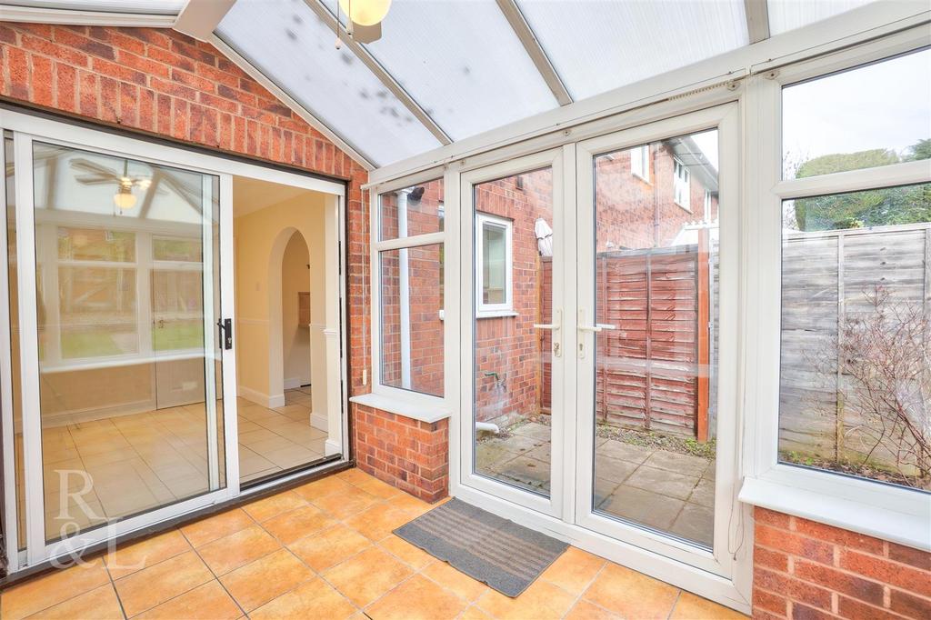 20 Balmoral Close (6).jpg