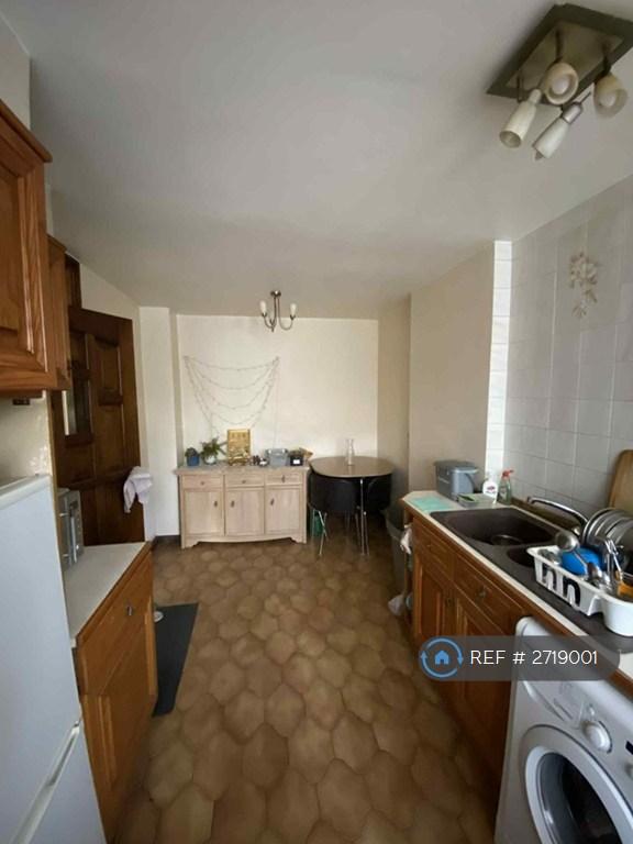 Kitchen c