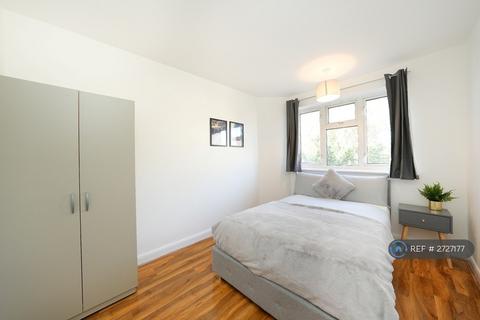 undefined, Staines Road, Feltham, TW14