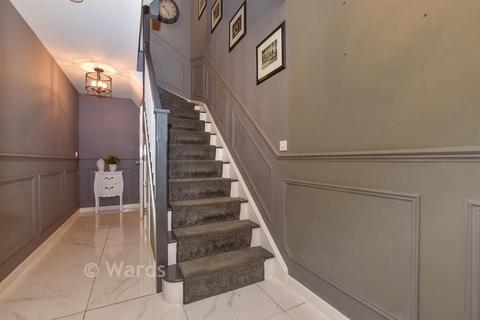4 bedroom end of terrace house for sale, Eton Walk, Folkestone CT19