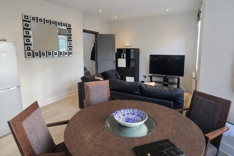 undefined, North End Road, Golders Green