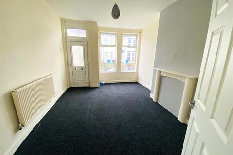 undefined, Cyprus Street, Hull