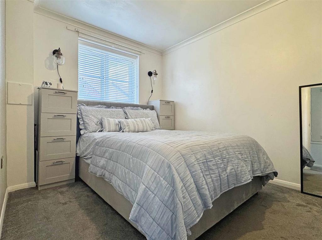 Master Bedroom.jpg