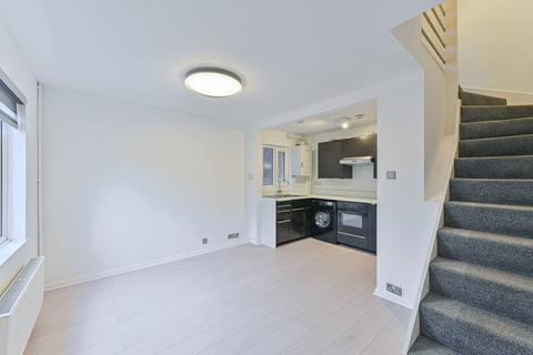 1 bedroom end of terrace house to rent, Sycamore Grove, Anerley, London, SE20