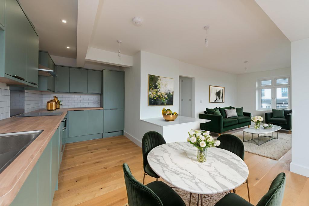 Kitchen / Dining Room