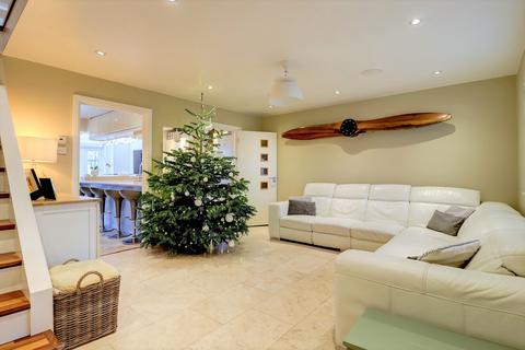 3 bedroom end of terrace house for sale, Ashtree Walk, High Wycombe HP15
