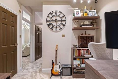 1 bedroom flat to rent, Porchester Terrace North, London W2