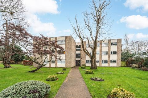 2 bedroom flat to rent, Silverwood Close, Beckenham, BR3