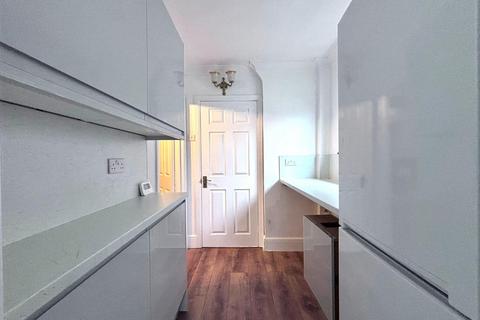 undefined, Grosvenor Avenue, Hayes