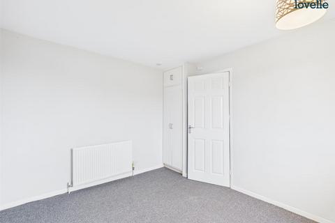 undefined, Greyling Close, Lincoln