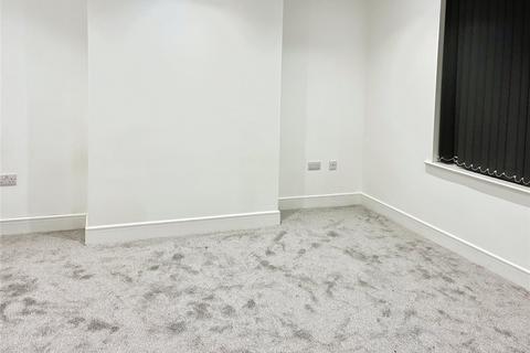 4 bedroom terraced house to rent, Coleshill Road, Warwickshire CV10