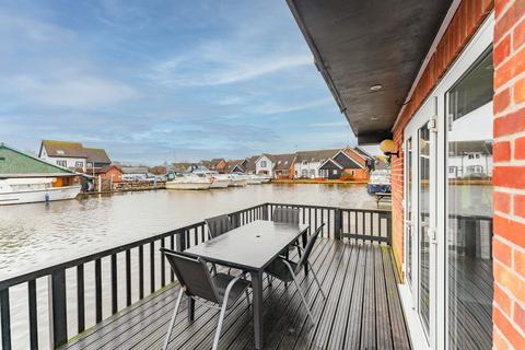 3 bedroom cottage for sale, Staitheway Road, Wroxham