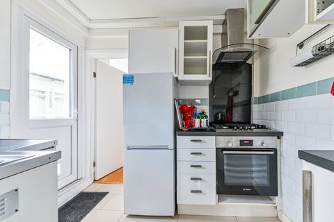 2 bedroom flat for sale, Candler Street, Tottenham, London, N15