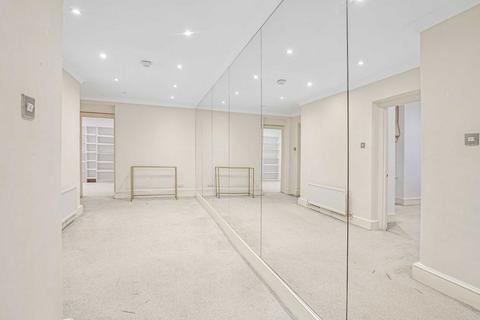 2 bedroom flat to rent, Clanricarde Gardens, London W2