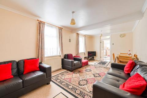 undefined, Ravenstone Road, Turnpike Lane, London, N8