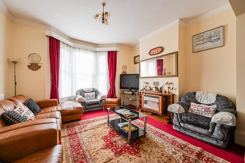 undefined, Ravenstone Road, Turnpike Lane, London, N8