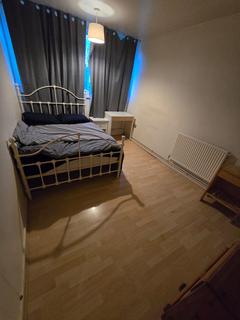 undefined, Eastleigh Walk, London SW15