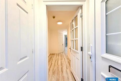 undefined, Bernhart Close, Edgware