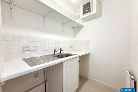 undefined, Bernhart Close, Edgware