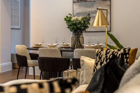 undefined, Stratton Street, London W1J