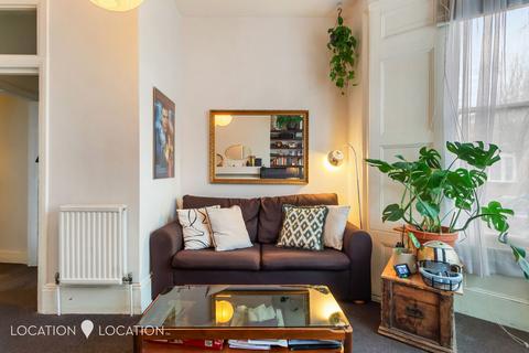 1 bedroom flat to rent, Jenner Road, London, N16