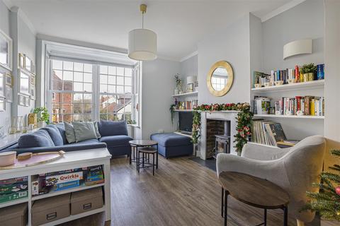 4 bedroom terraced house for sale, 19, London Road, Dunton Green, Kent, TN13 2UD