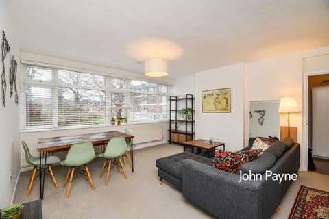 2 bedroom flat to rent, Pelton Road London SE10