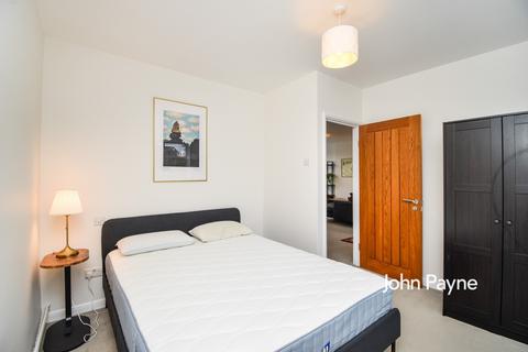 2 bedroom flat to rent, Pelton Road London SE10