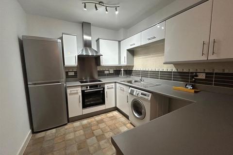 1 bedroom flat to rent, Kingswood Place, 55-59 Norwich Avenue West, Bournemouth
