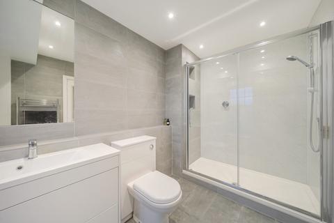 3 bedroom apartment for sale, Ashurst Close, Northwood