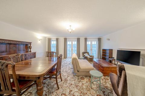 3 bedroom apartment for sale, Ashurst Close, Northwood