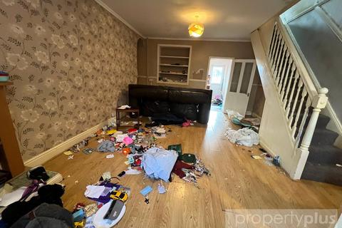 undefined, Thomas Street, Tonypandy, Rhondda Cynon Taff, CF40