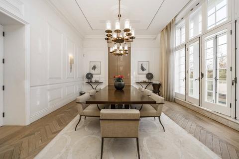 undefined, Connaught Place, London W2