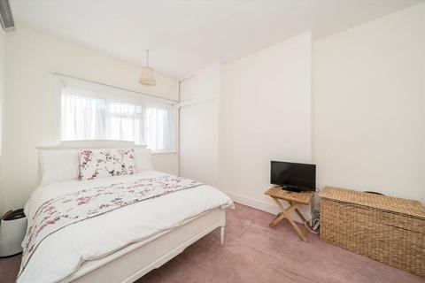 undefined, Kingsdown Avenue, London W13
