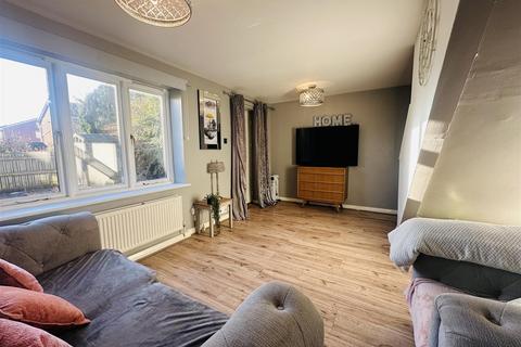 2 bedroom semi-detached house for sale, Brailsford Crescent, York