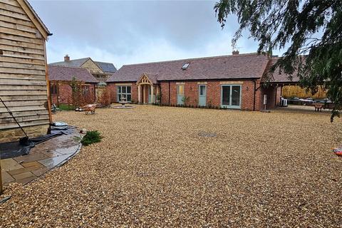 3 bedroom bungalow for sale, Henneys Old Farmyard, Back Lane, Lower Quinton, Stratford Upon Avon, CV37