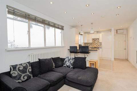 1 bedroom flat to rent, Gloucester Terrace, London W2