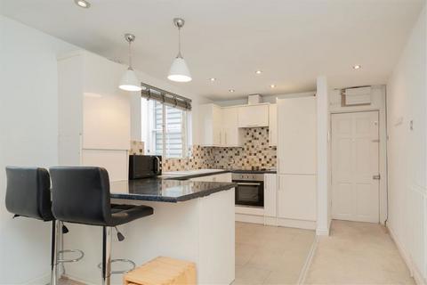 1 bedroom flat to rent, Gloucester Terrace, London W2