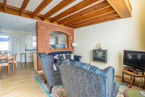 2 bedroom semi-detached house for sale, Johnson Crescent, Heacham, King's Lynn, Norfolk, PE31 7LQ