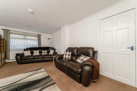 3 bedroom terraced house for sale, Kintyre Avenue, Linwood
