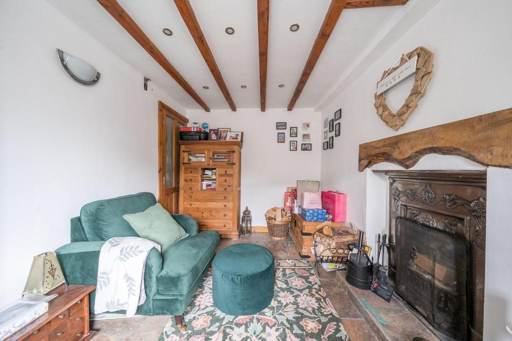 Living Room corner 1.jpg