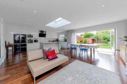 4 bedroom house for sale, Chamberlayne Road, London NW10
